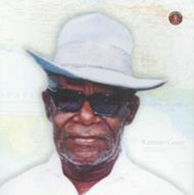 Potret Moses Kilangin, tokoh Suku Amungme di balik nama Bandara Mozes Kilangin Timika (TIM), tujuan pendaratan tiket pesawat Anda ke Papua Tengah.